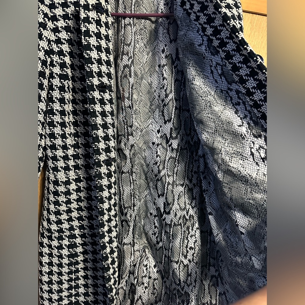 Jacket - Picture 8 of 9